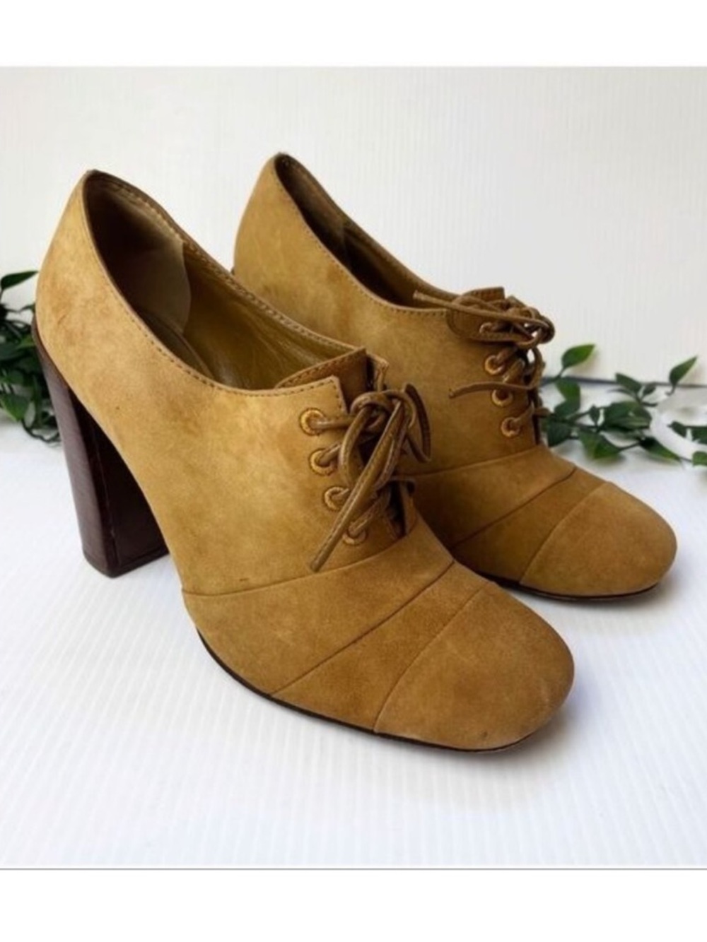Tory Burch Lace Up Bootie Heeled Suede Brown Block Heel Round Toe ankle boot 9.5